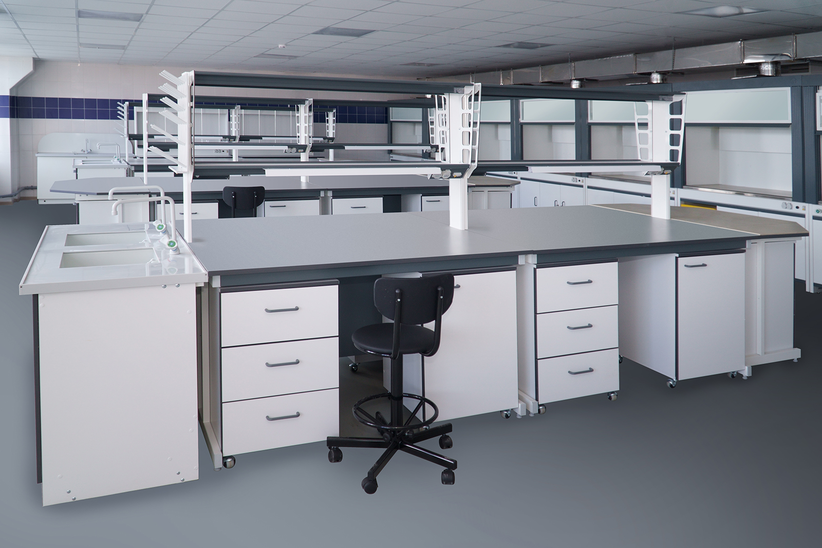 Лабораторная мебель серии ЛАБ-М