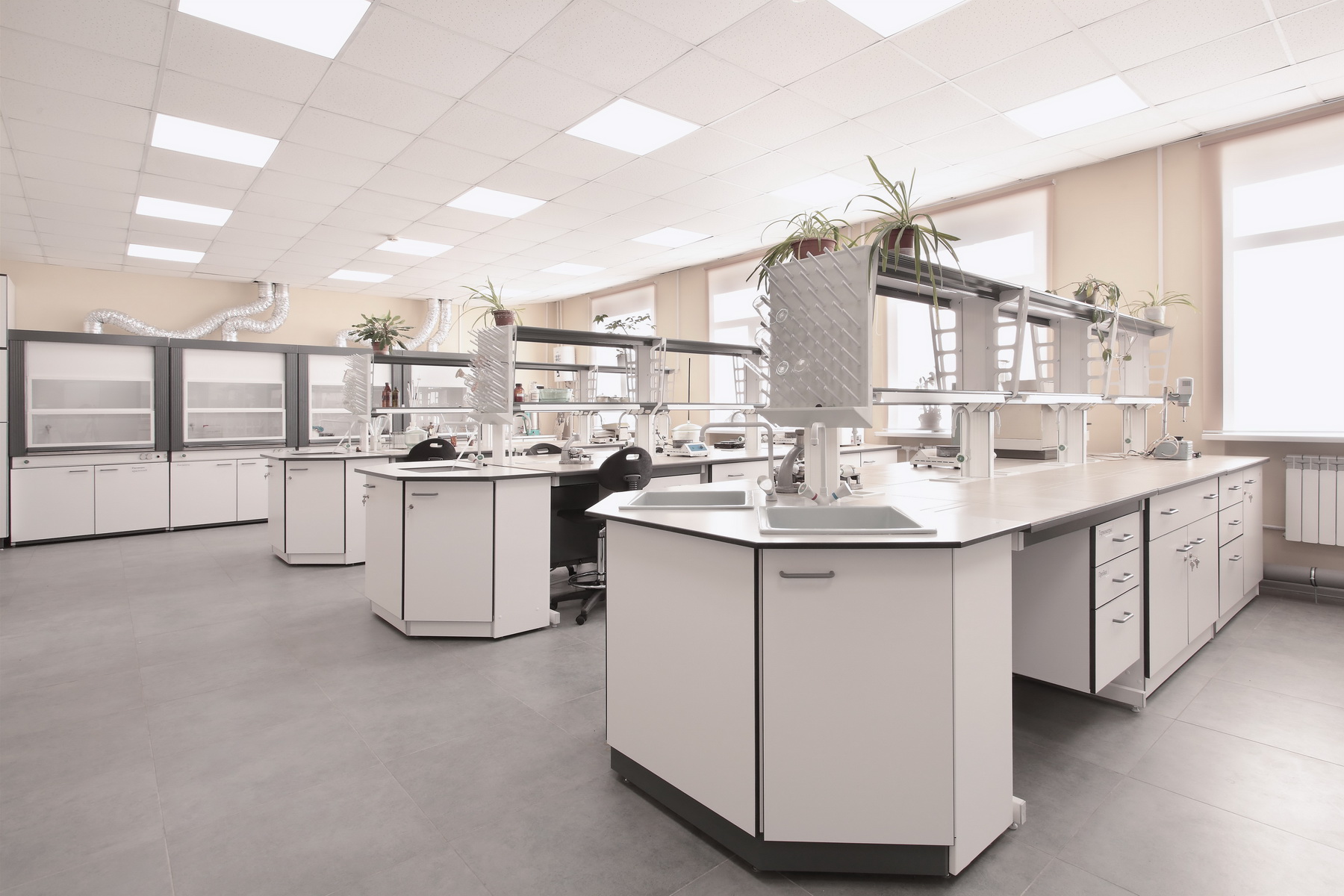 Лабораторная мебель серии ЛАБ-М